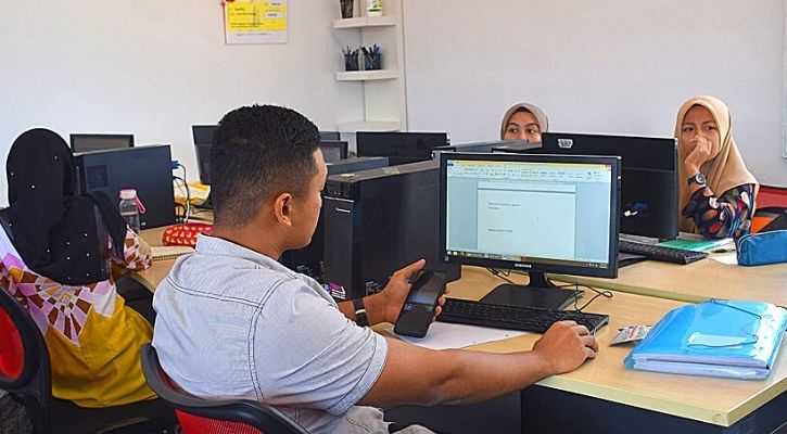 section-makmal-section