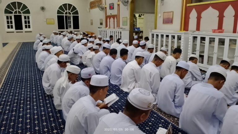 Ilustrasi Pelajar Tahfiz