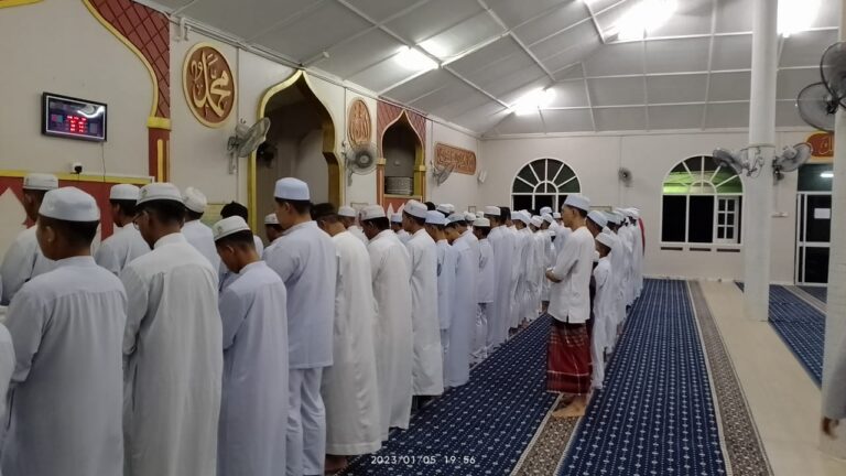 Ilustrasi Pelajar Tahfiz